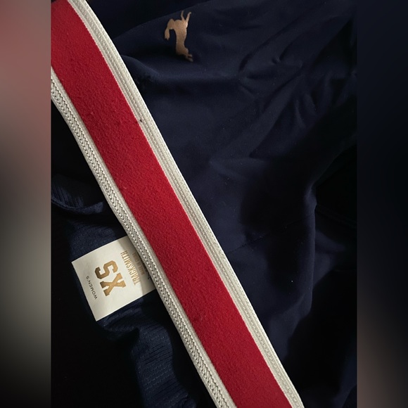 Tracksmith Turnover Capri Crop Tights in Navy, XS - Picture 6 of 12